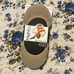 7 pair beige foot liners